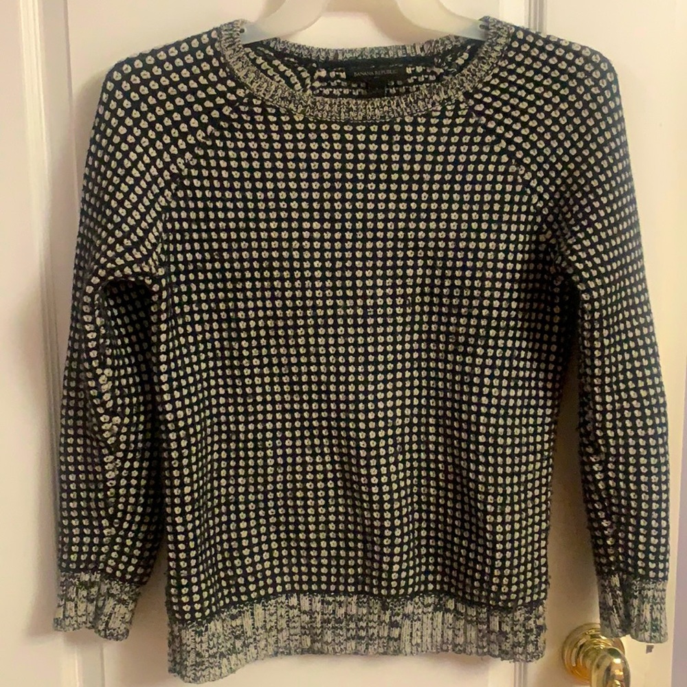 Banana Republic Black and White Sweater